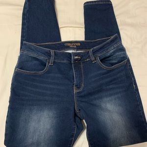 Maurices mid rise jeggings size medium